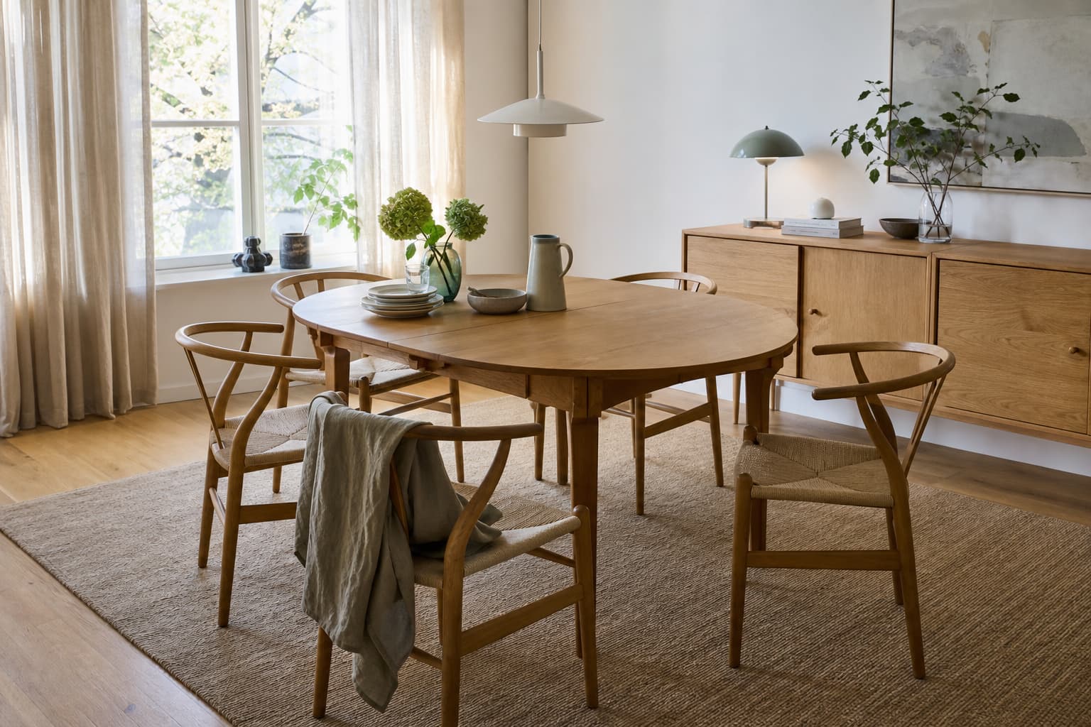 13 Esszimmer-Ideen für runde Tische, die sich ausziehen lassen